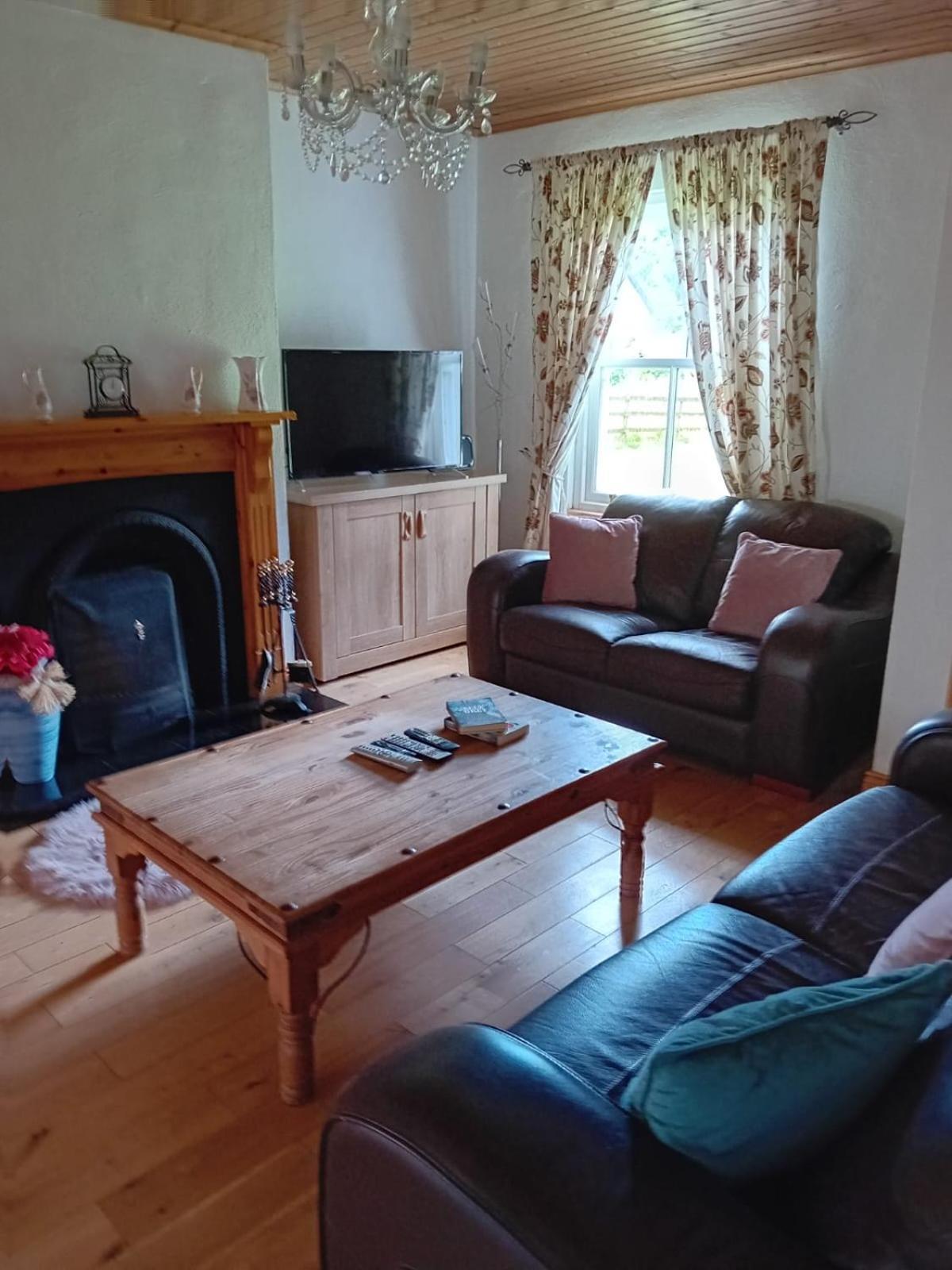 Katy Kellys Countryside Self Catering Cottage Roscommon Buitenkant foto