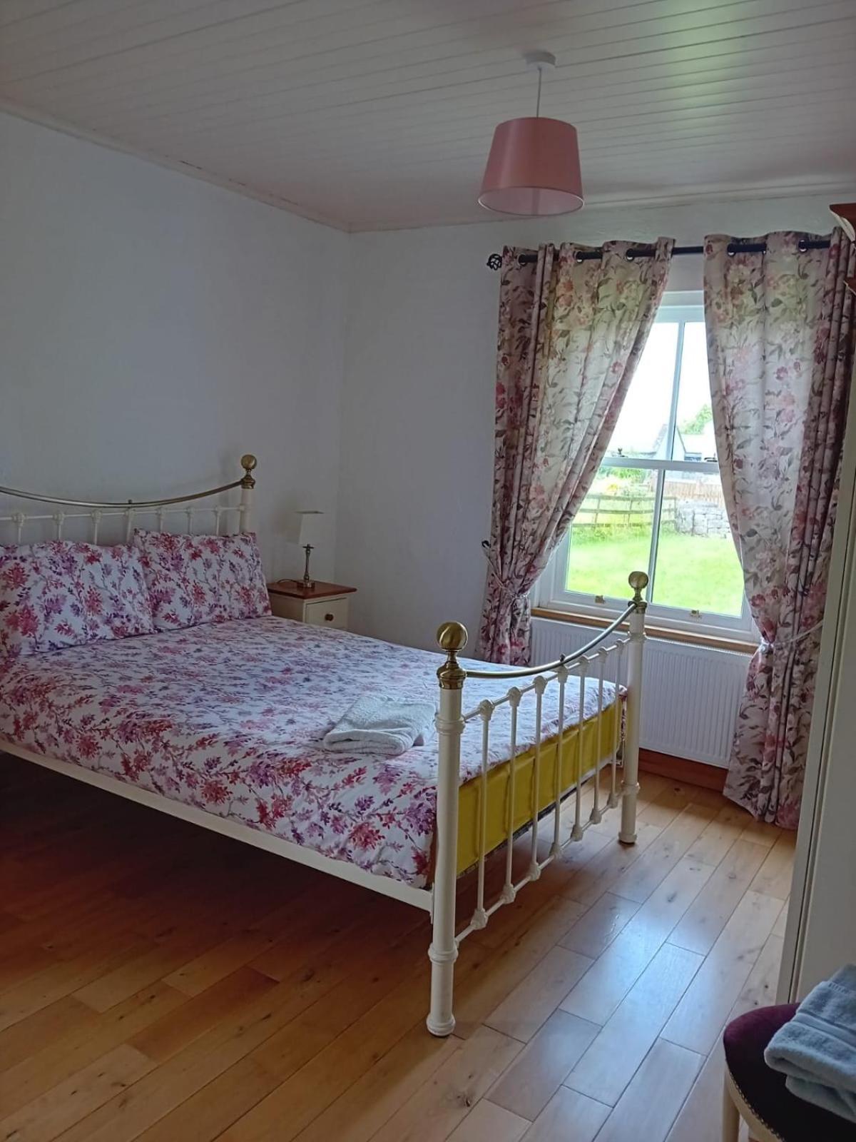 Katy Kellys Countryside Self Catering Cottage Roscommon Buitenkant foto